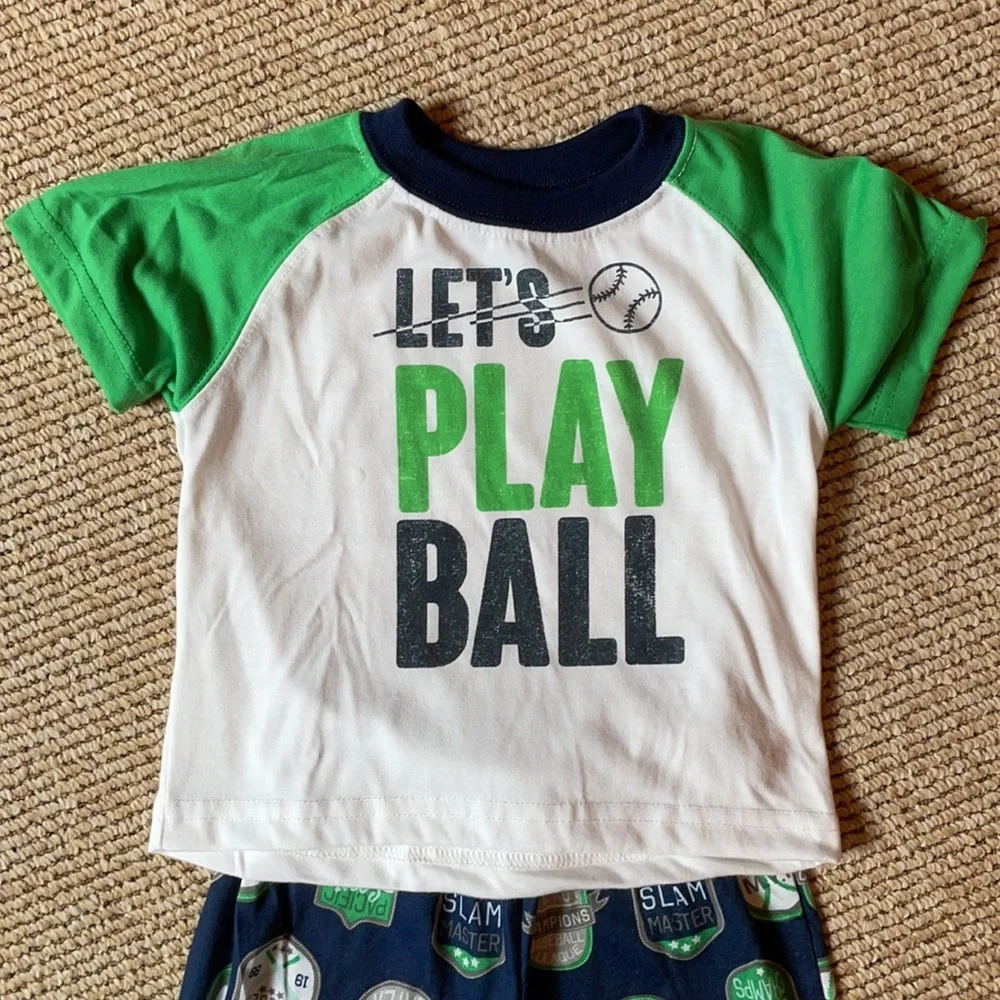 Carter’s 18 month pajamas
